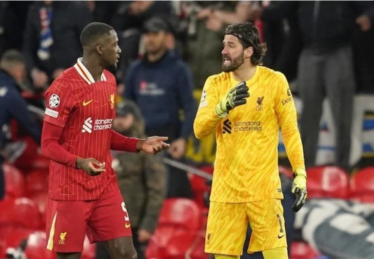 Hasil Liverpool vs PSG di Liga Champion, Rabu (12/3/2025) dini hari WIB. (c) AP Photo/Dave Thompson